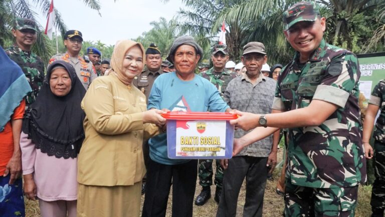 Wabup Tiorita Hadiri Ground Breaking Jembatan Gantung Garuda Merah Putih di Kuala