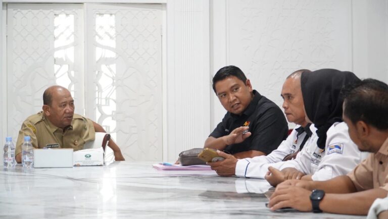 Raih Prestasi Di FORNAS NTB, Bupati Bupati Syah Afandin Dukung Taekwondo Masuk Sekolah