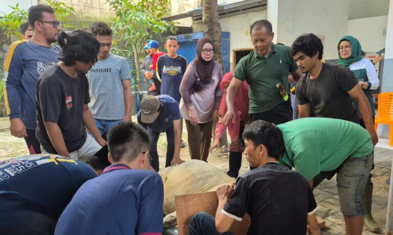 Antusiasme Berkurban SMANSa Tumbuhkan Rasa Empati dan Kepedulian Sosial