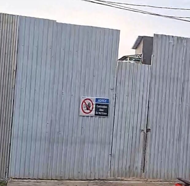 Proyek Bangunan Gedung Raksasa Gunakan Excavator Berdiri Tanpa PBG Dekat Rumdis Gubsu