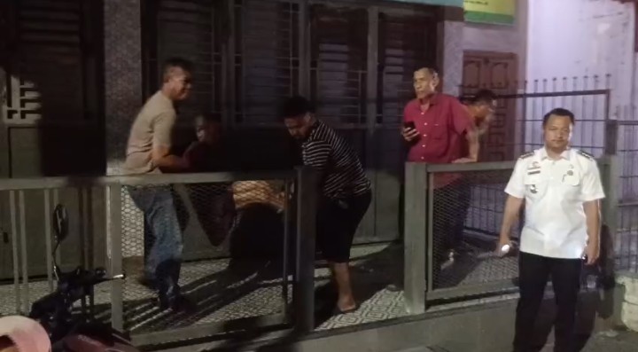 Dinas Sosial Kota Medan Gerak Cepat Selamatkan Wanita Tuna Wisma yang Tergeletak di Pelataran Ruko Jalan AR Hakim