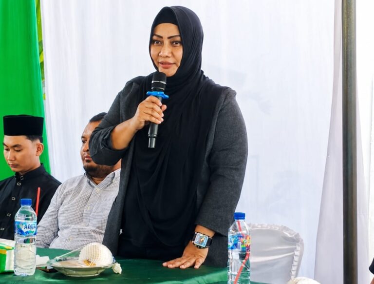 Lailatul Badri Minta Camat dan Lurah Patuhi Perwal Dalam Pemilihan Kepling
