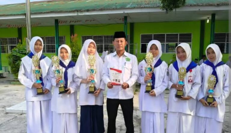 Kepsek MTsN Binjai Jelaskan Penggunaan Dana BOS dan SPP