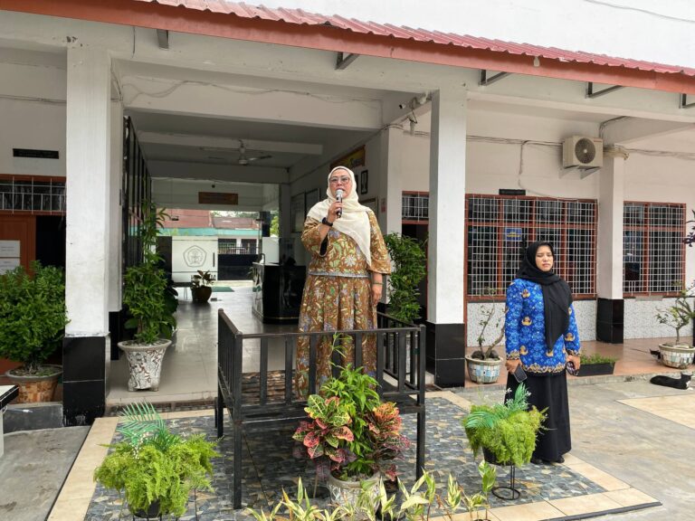 Kepala SMKN 5 Medan Harapkan Peserta MPLS “Unggul dan Berkarakter”
