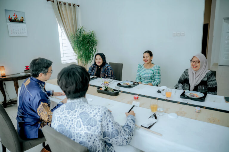 Kahiyang Ayu Kunjungi Konjen Jepang, Perkenalkan Pesona Sumatera Utara
