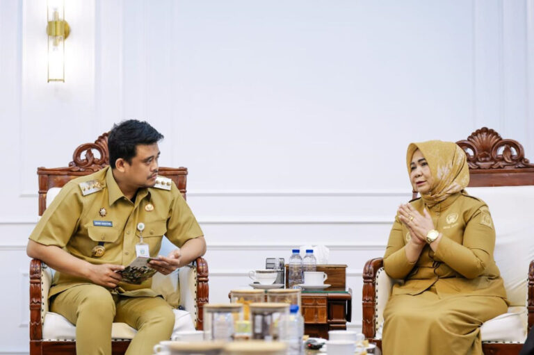 Tiorita Surbakti Resmi Terima SK Plt Bupati Langkat, Gubernur Bobby Nasution Tekankan ASN Harus Layani Masyarakat