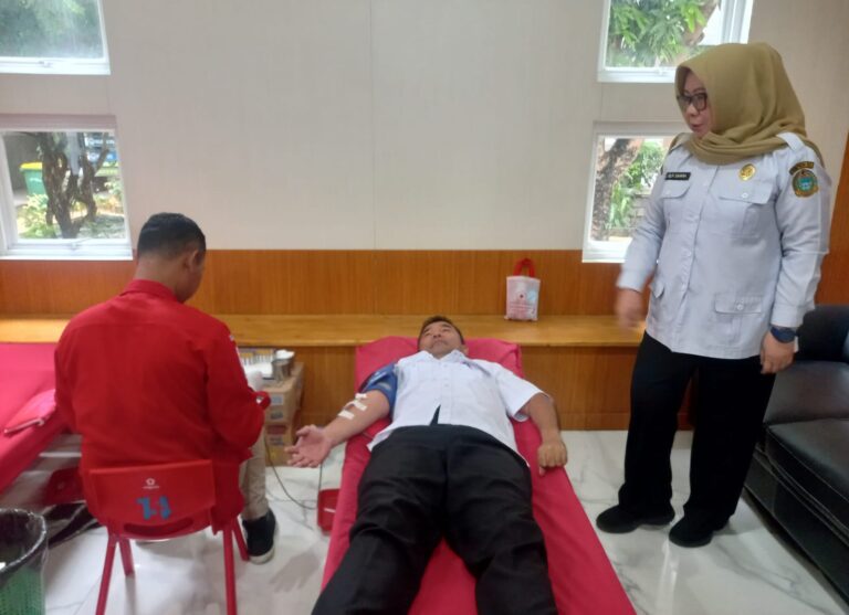 SMAN 1 Medan Gelar Donor Darah Meriahkan HUT RI Ke 81