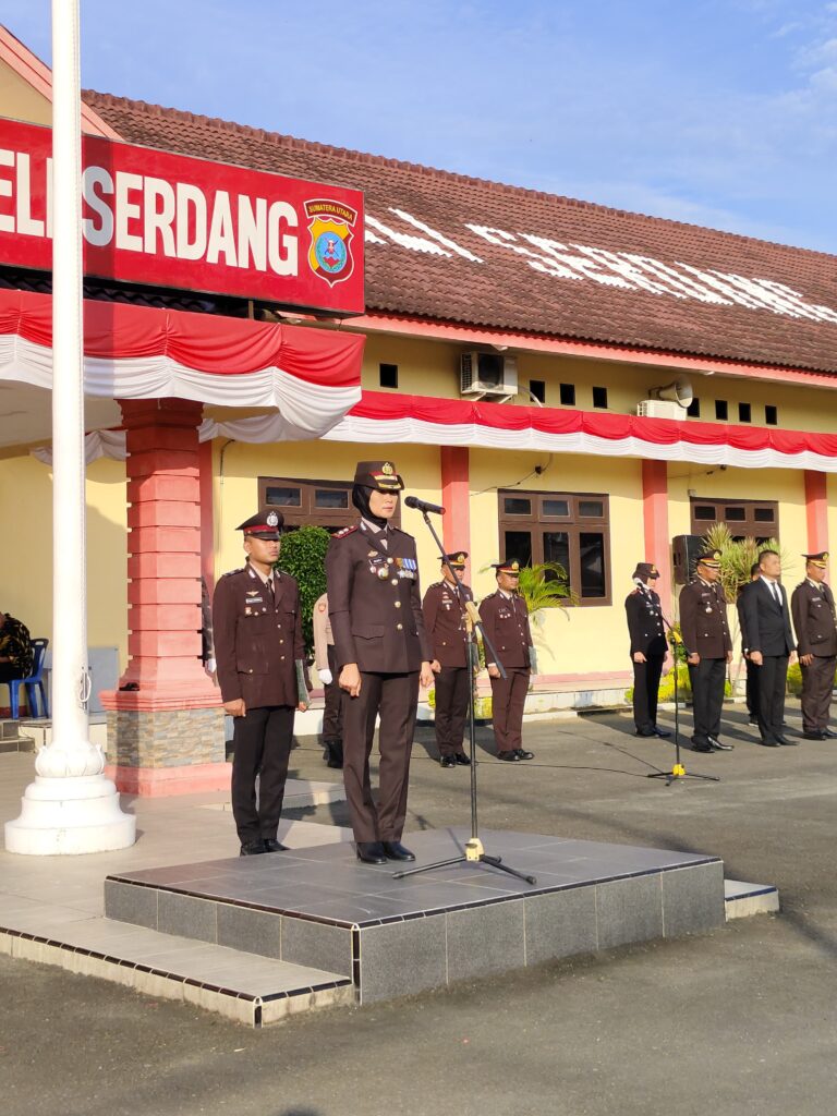 Polresta Deli Serdang Kobarkan Semangat Pengabdian Melalui Upacara HUT ke – 81 RI