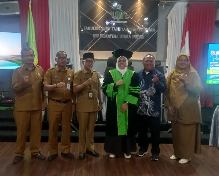 Kepala SMKN 2 Tebing Tinggi Dr Rizki Hasanah Nasution Raih Gelar Doktor