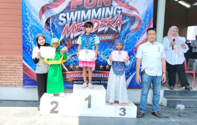 Nadira Mandalika Ukir Prestasi, Sabet Dua Medali di Fun Swimming Merdeka se-Sumut