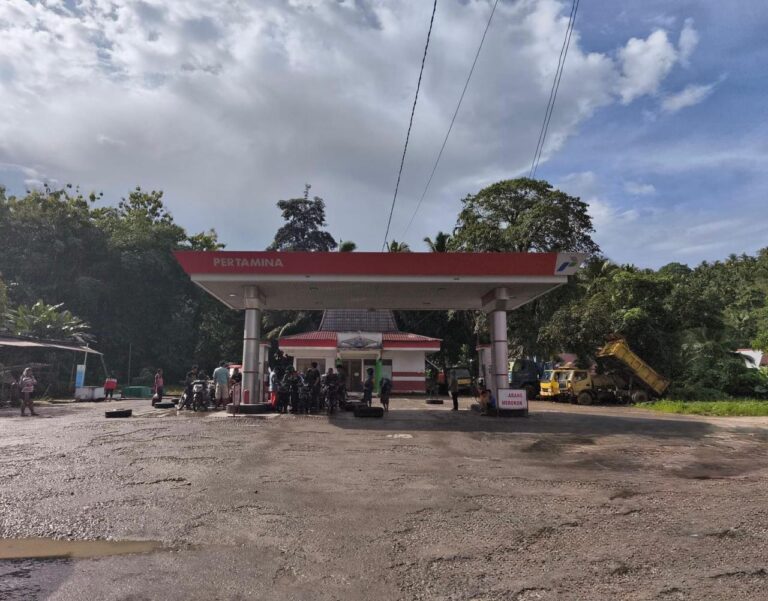 Pertamina Patra Niaga Regional Sumbagut Lakukan Langkah Penanganan untuk Menjaga Kelancaran Penyaluran BBM di Nias Selatan