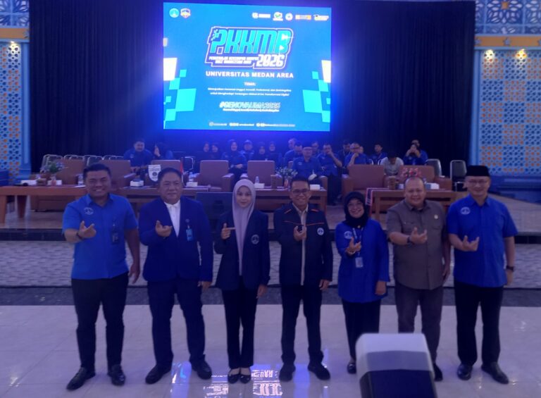 Wakil Walikota Medan dan 1.643 Mahasiswa Baru UMA Disambut di PKKMB