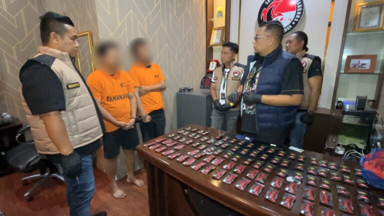 Pulang Dari Kamboja, Polisi Ringkus Seorang DJ Bawa Ratusan Vape Narkoba di Medan