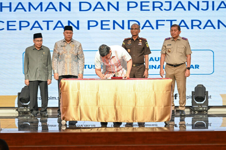Jadi Orang Tua Asuh Nazir Wakaf, Bobby Nasution Dorong Percepatan Sertifikasi Tanah Wakaf di Sumut