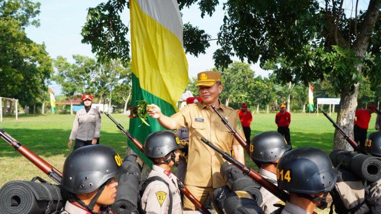 Sekda Amril Lepas 103 Siswa Diktuba Polri, Tempaan Mental Berpadu Jejak Sejarah