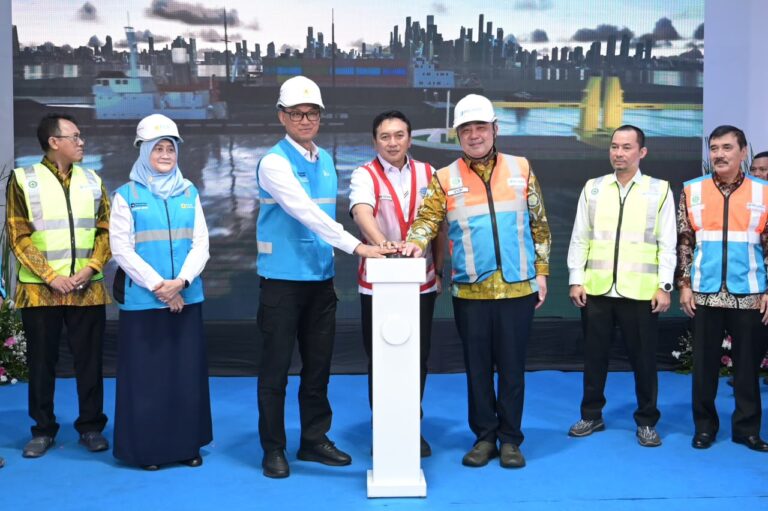 PLN dan Pelindo Perkuat Elektrifikasi Maritim Menuju Green Port, Resmikan Onshore Power Supply 1 MVA di Tanjung Priok