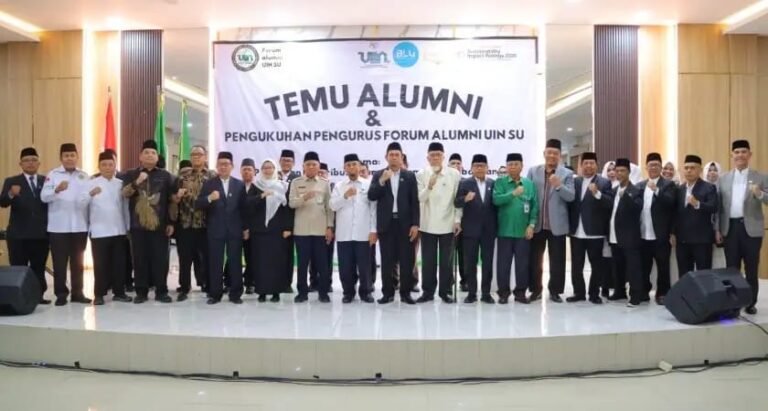 UINSU Medan Kukuhkan  Pengurus Forum Alumni Periode 2024-2027