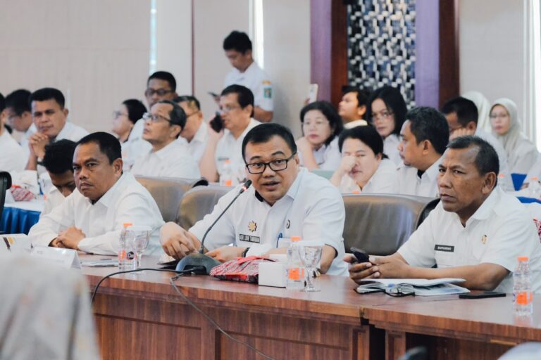 Dukung Perluasan Listrik Desa, Bupati Asri Ludin Ingatkan Legalitas Lahan Eks HGU
