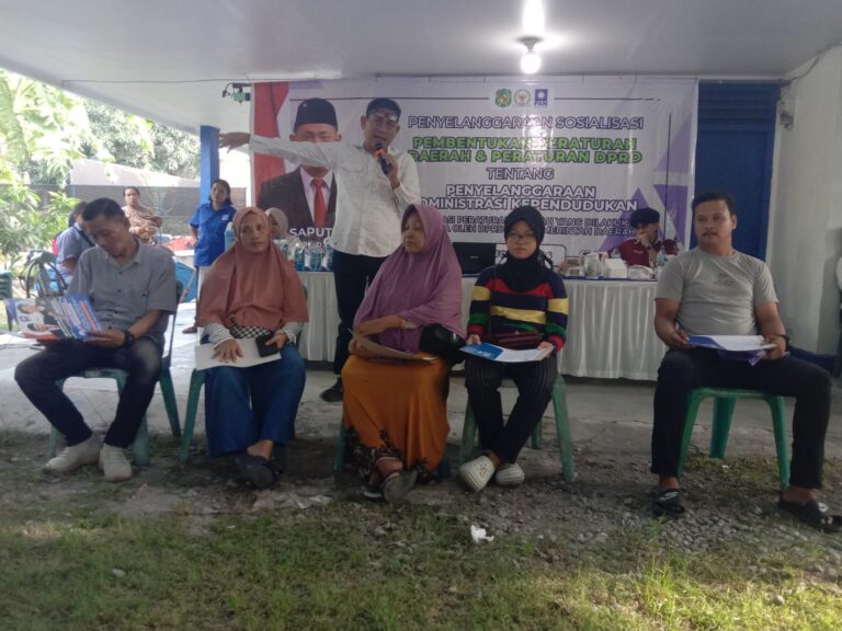 Edi Saputra Sosialisasikan Perda Adminduk : Jangan Korbankan Pendidikan Anak Hingga Berobat Gratis