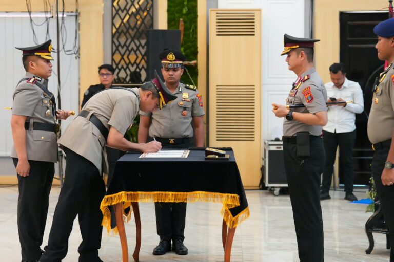Kapolda Sumut Pimpin Sertijab Wakapolda dan Kapolresta Deli Serdang